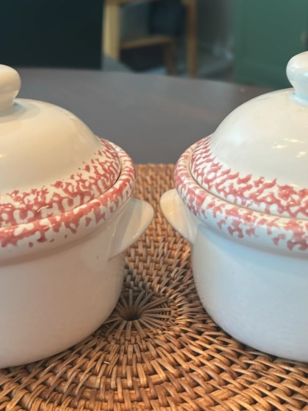 N/A cream ceramic